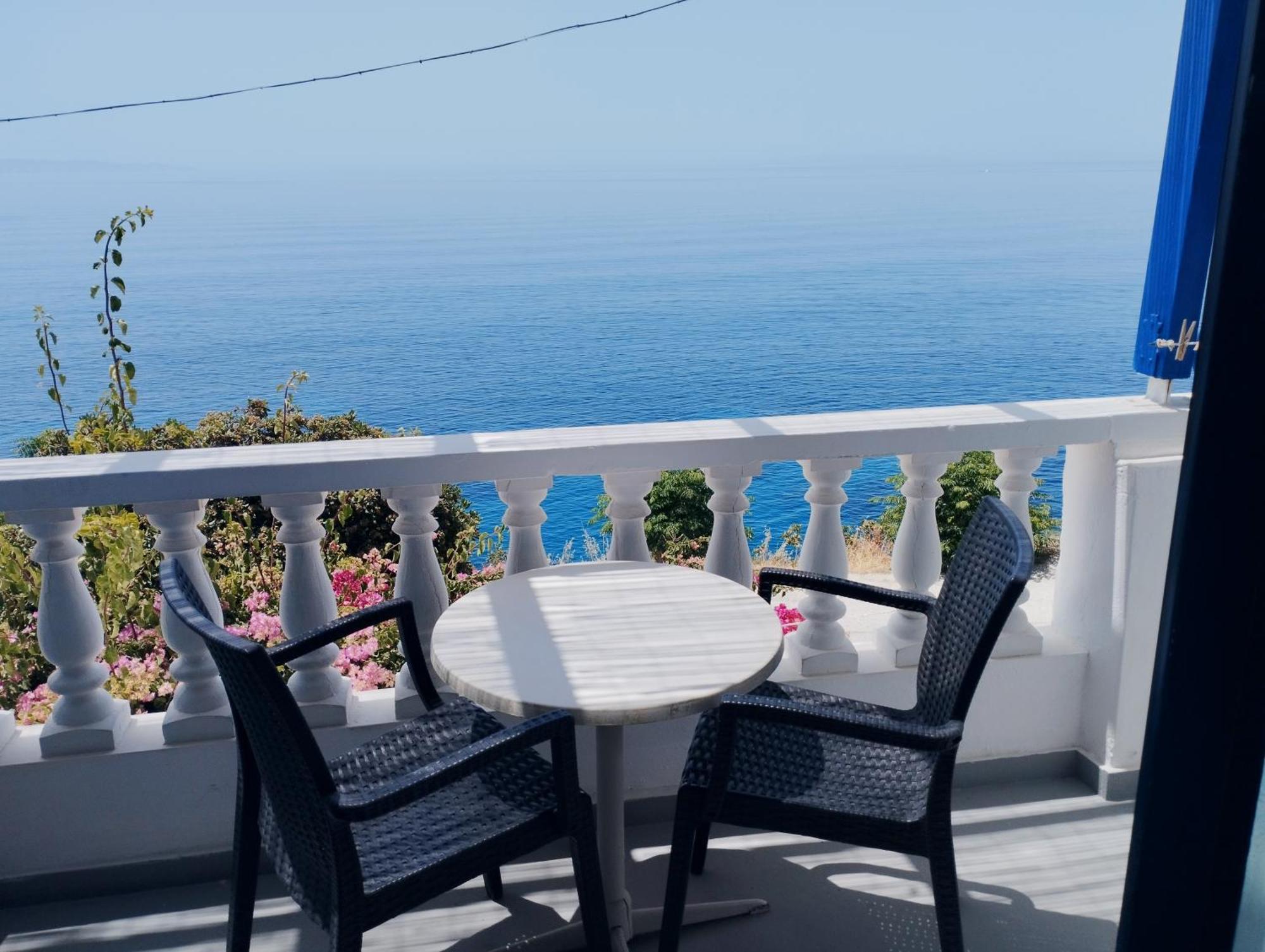 바트시 Marisini Sea View 아파트 호텔 외부 사진